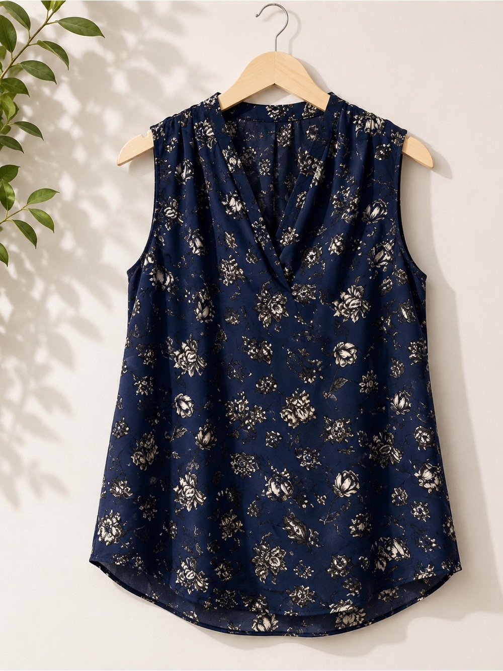Chaus Blue Floral Sleeveless Top